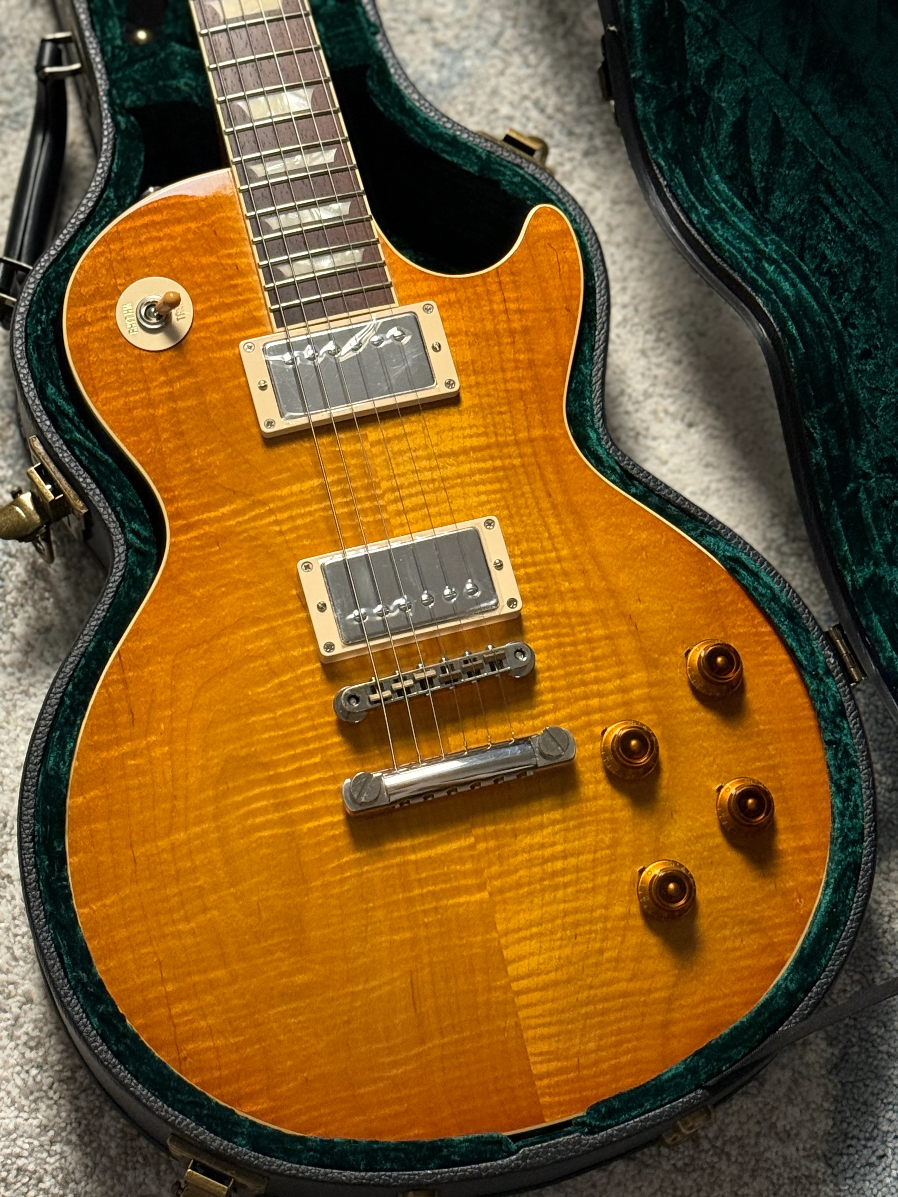 Tokai LS-301-3A HB Love Rock Japan Custom Shop Series in Honeyburst 2450566 - Image 2