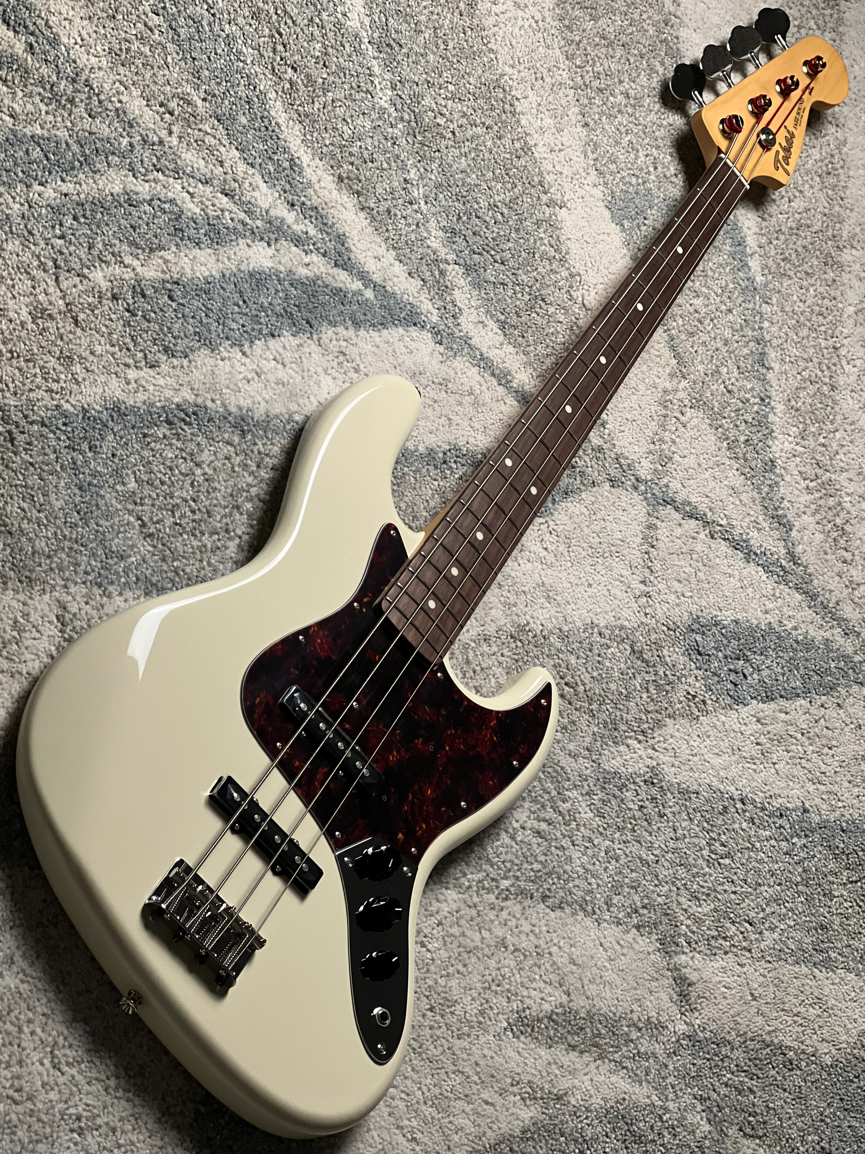 Tokai TJB-55 OWH/R Jazz Sound Bass Japan in Olympic White 230127 - Image 3