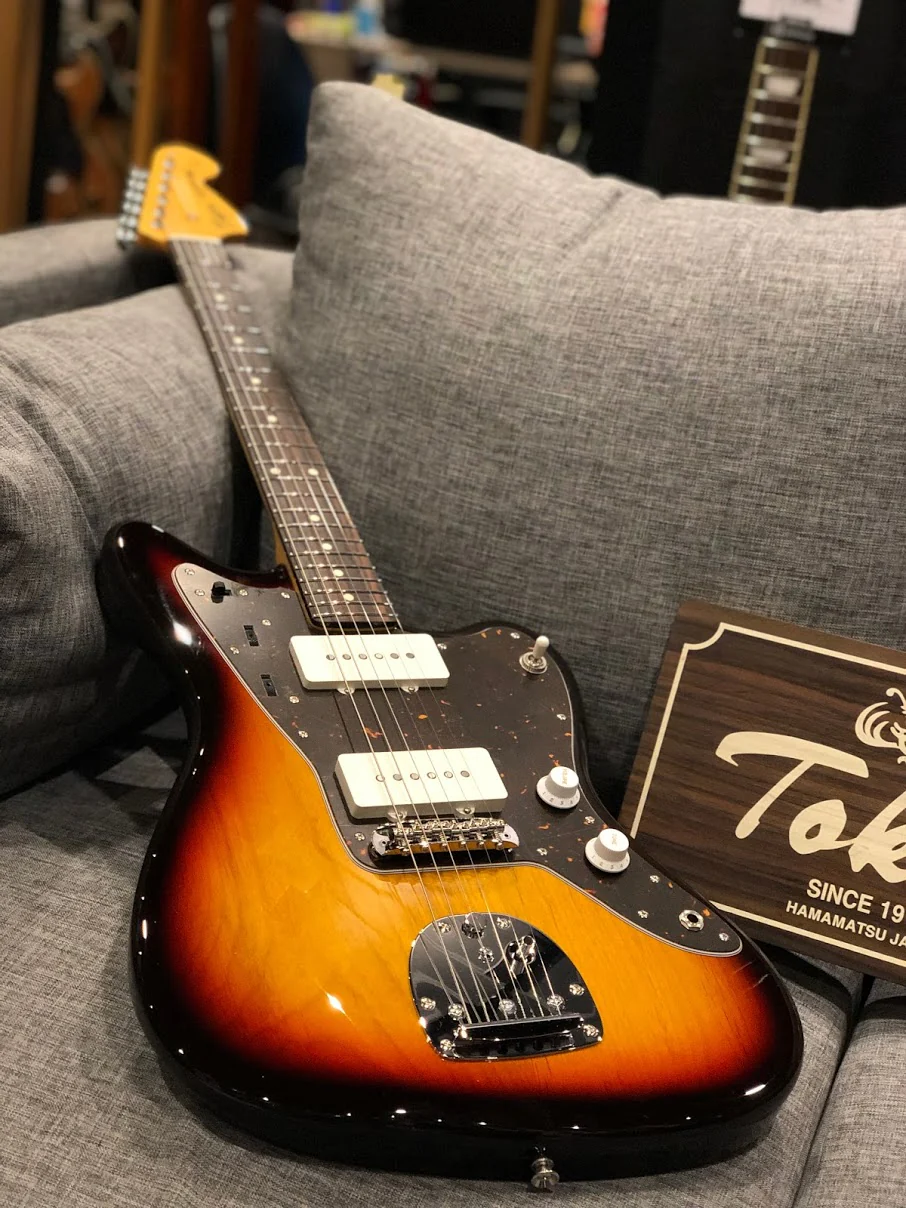 Tokai TJM-140 YS/R Silverstar Offset Japan in Yellow Sunburst 180250 - Image 9