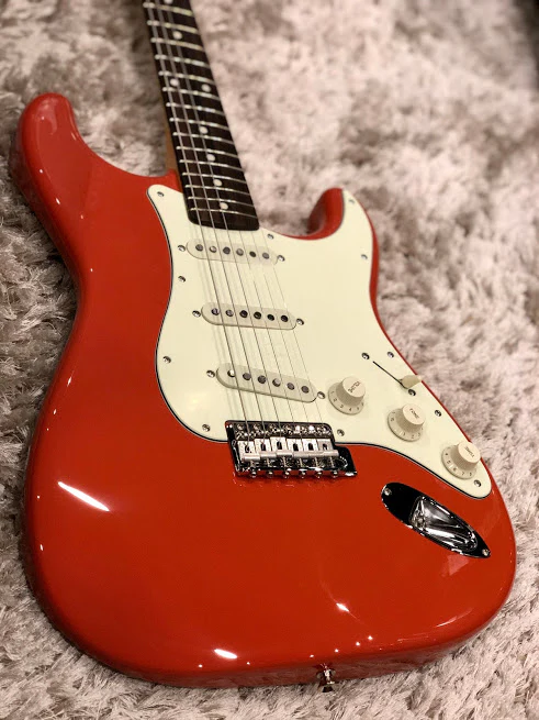 Tokai TST-50 FR/R Goldstar Sound Japan in Fiesta Red - Image 3