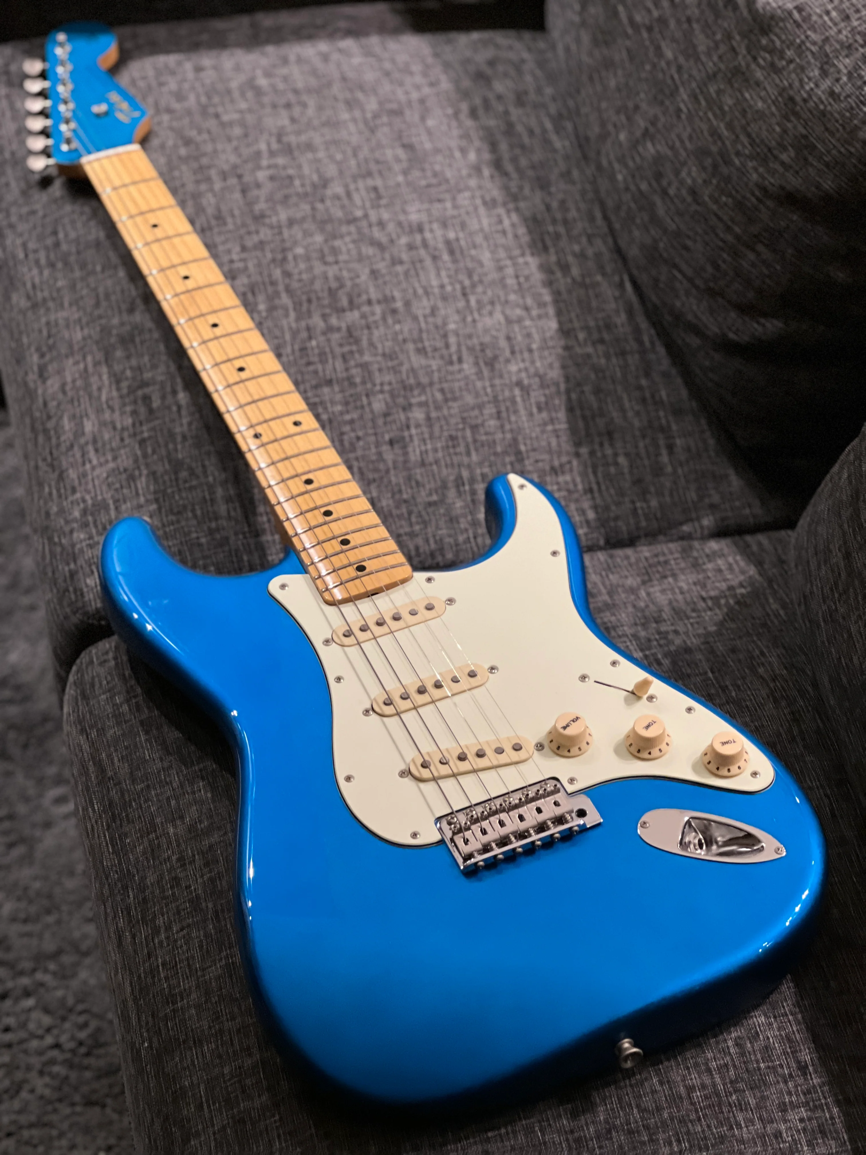 Tokai TST-50 LPB/M Goldstar Sound Japan in Lake Placid Blue 190572 - Image 2