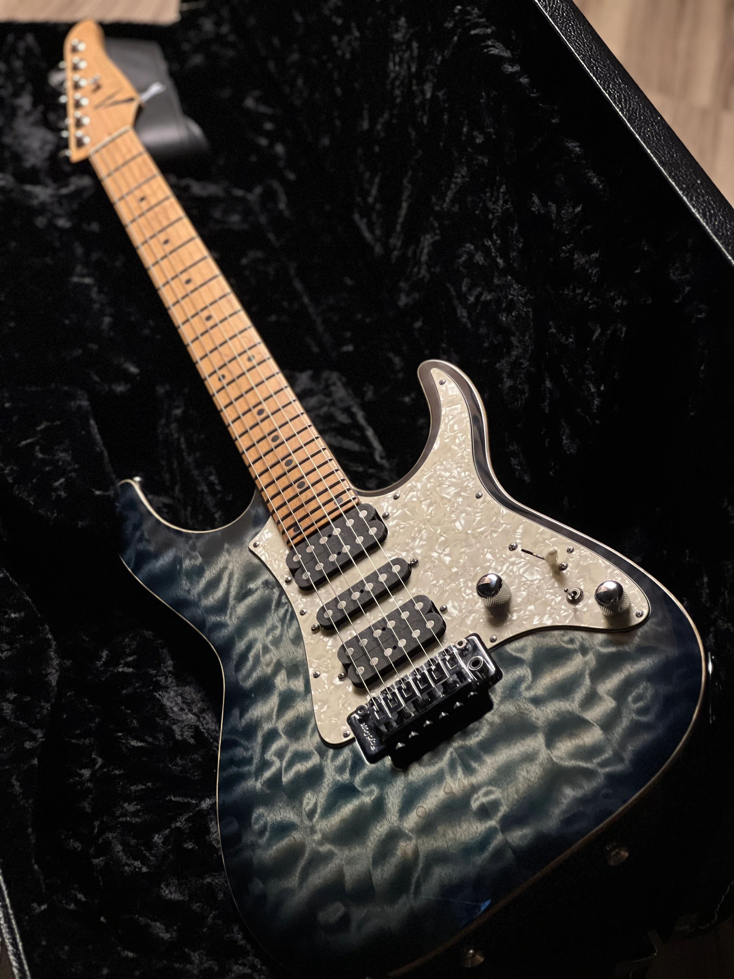 Tom Anderson Guardian Angel Arctic Blue Burst with Binding 03-06-18A - Image 6