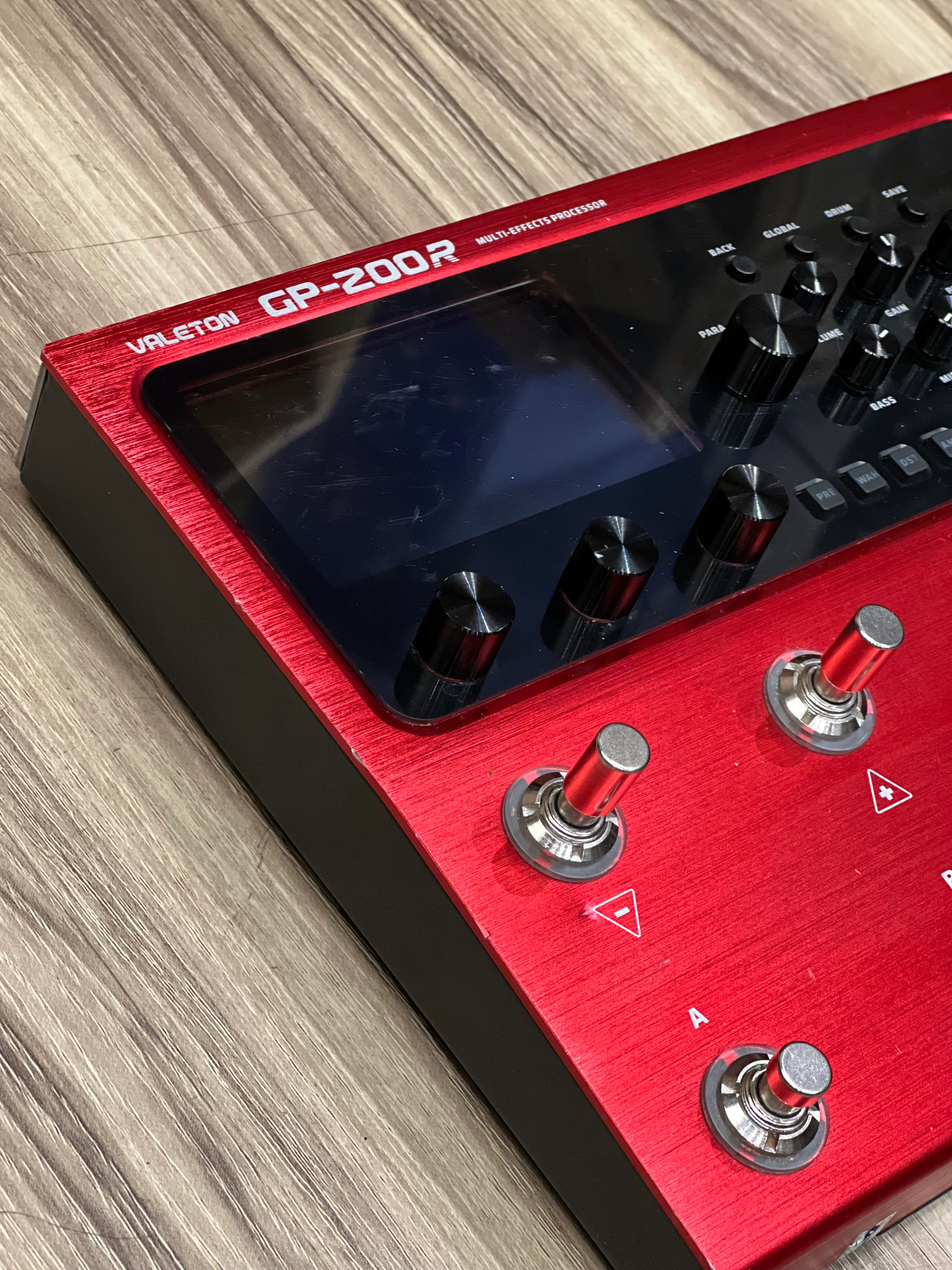 Valeton GP-200R Red Multi-Effects Processor (USED) - Image 4