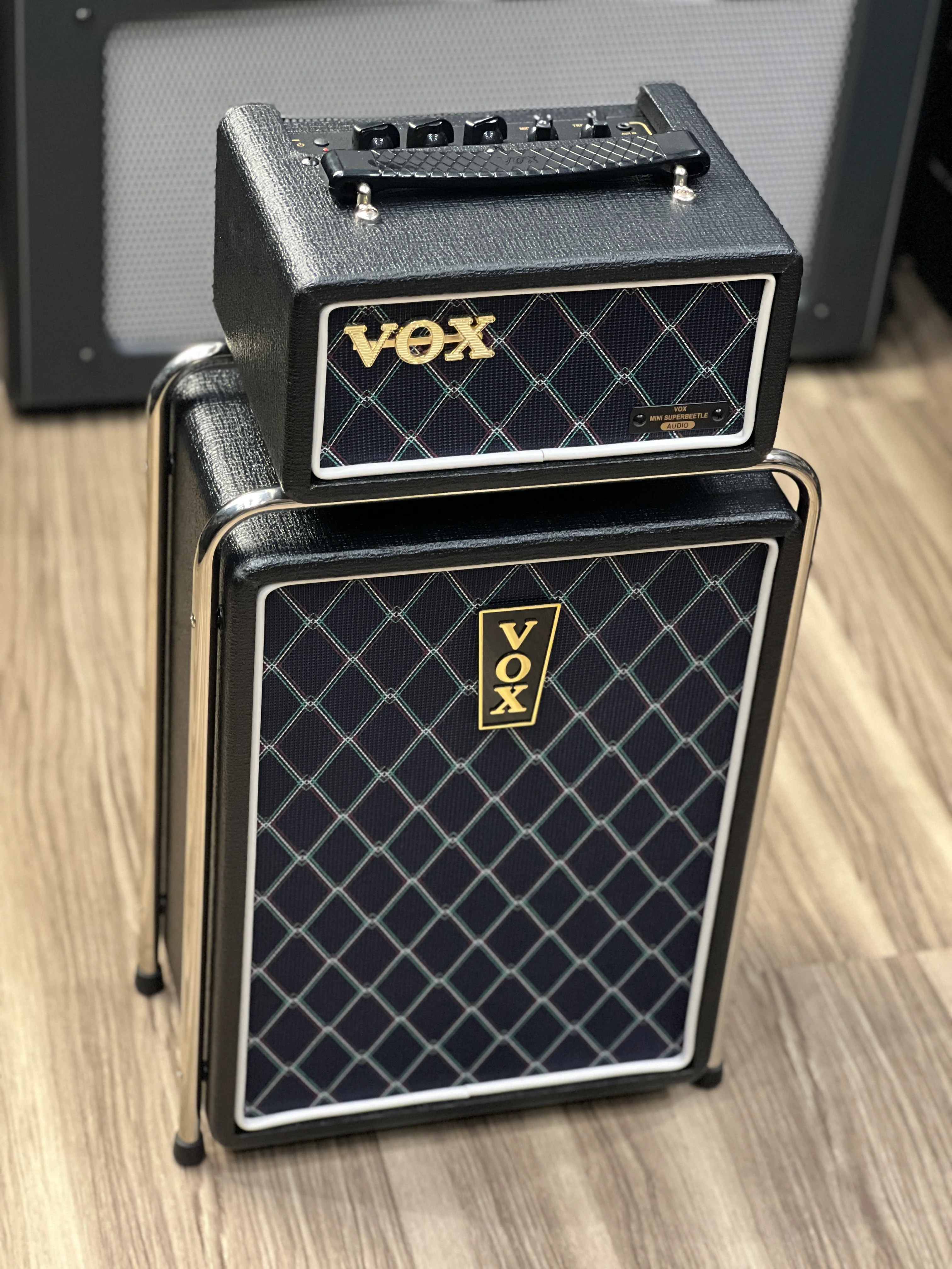VOX The Mini Superbeetle MSB50 Audio Guitar Amplifier in Black - Image 2