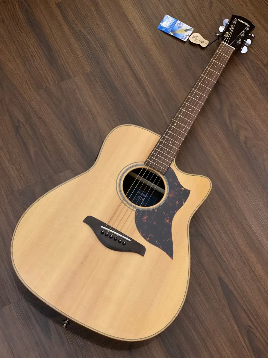 Yamaha A1R Dreadnought Cutaway - Vintage Natural - Image 2