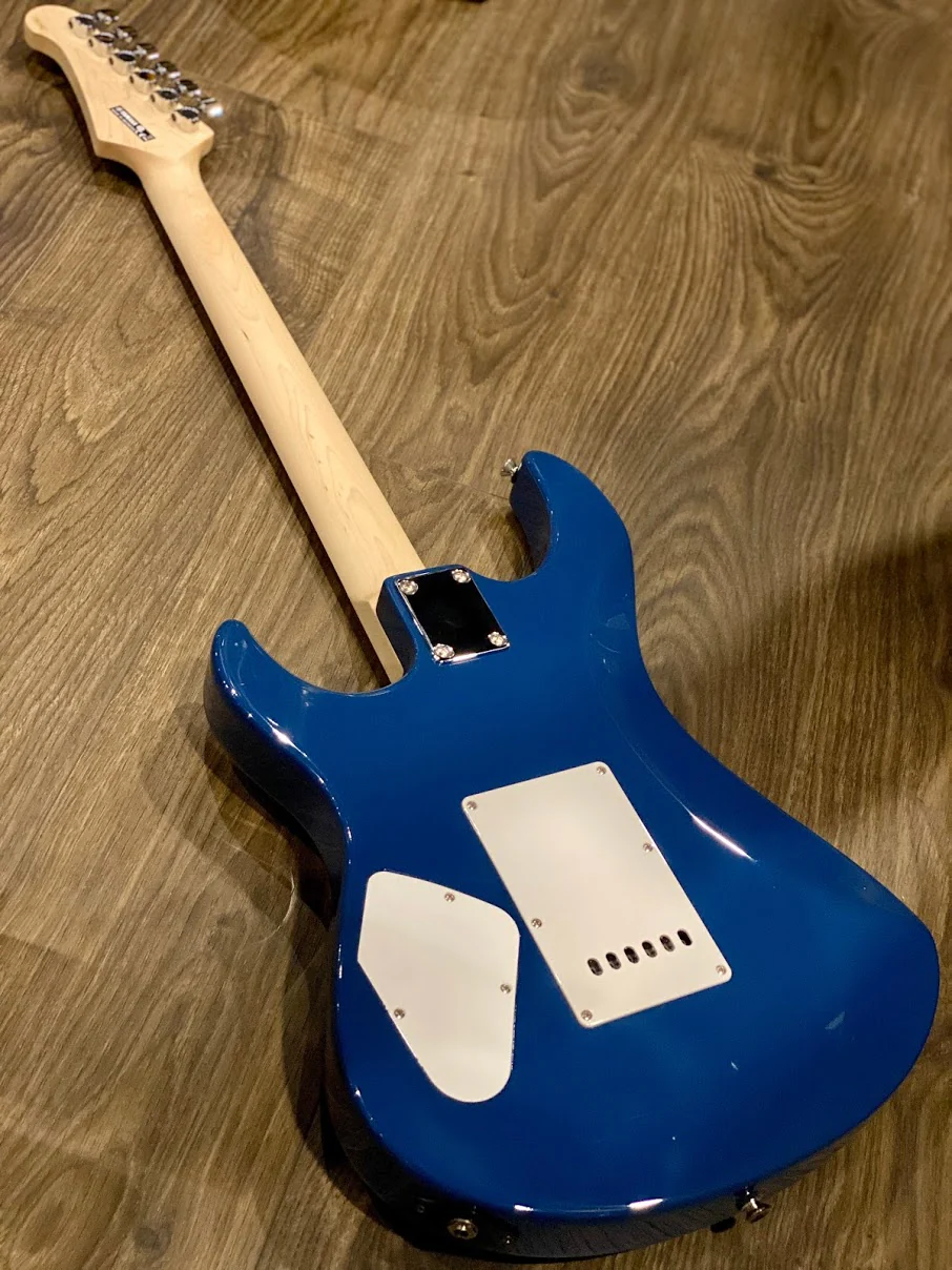 Yamaha PAC112V Pacifica - United Blue - Image 2