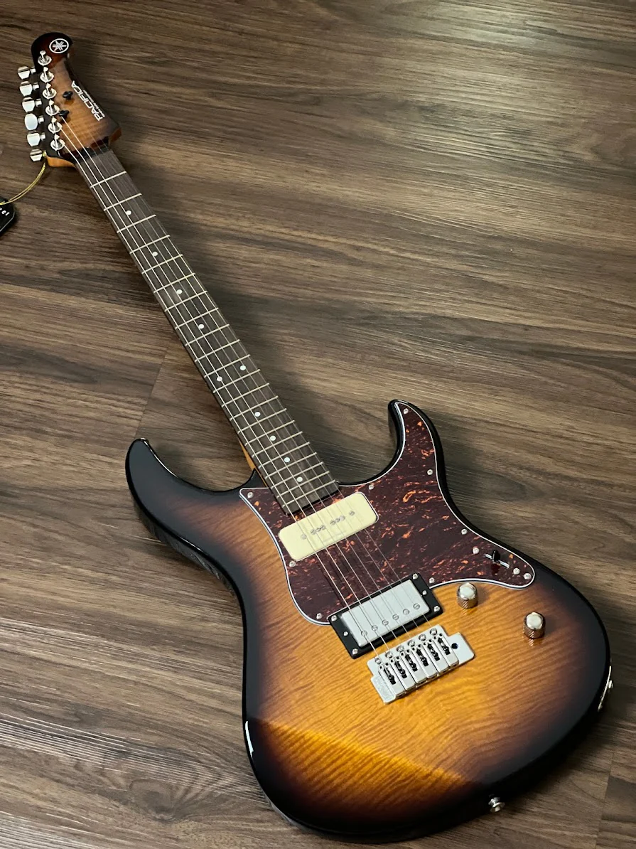 Yamaha PAC611VFM Pacifica in Tobacco Brown Sunburst - Image 2