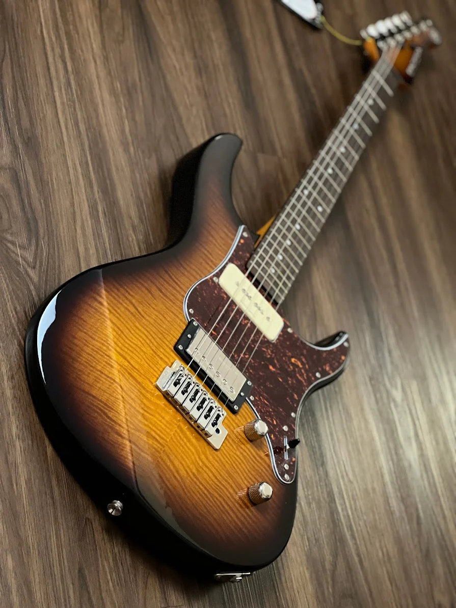 Yamaha PAC611VFM Pacifica in Tobacco Brown Sunburst - Image 3
