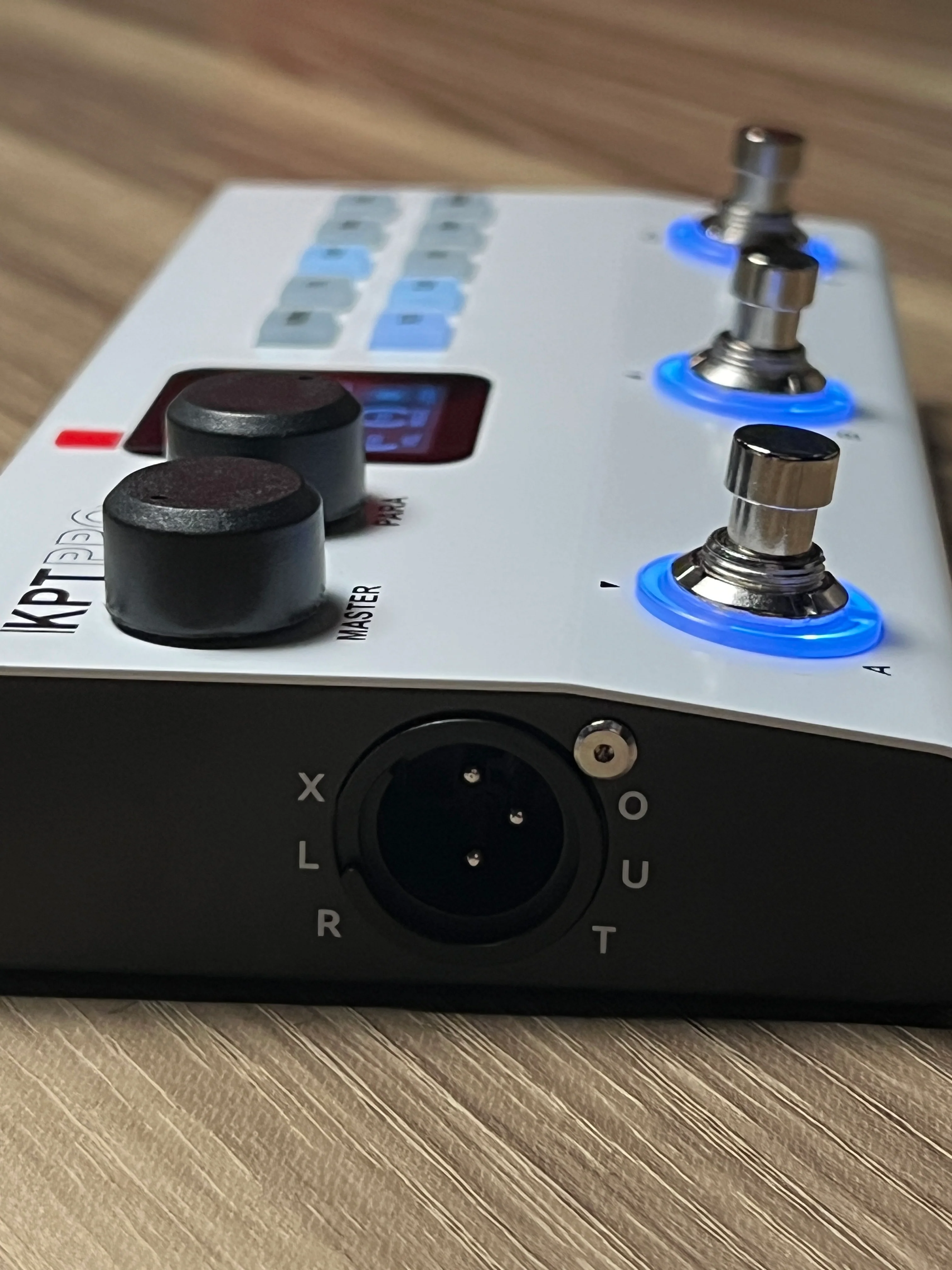 Yuimer KPT PRO in White Multi-effect Pedal - Image 2